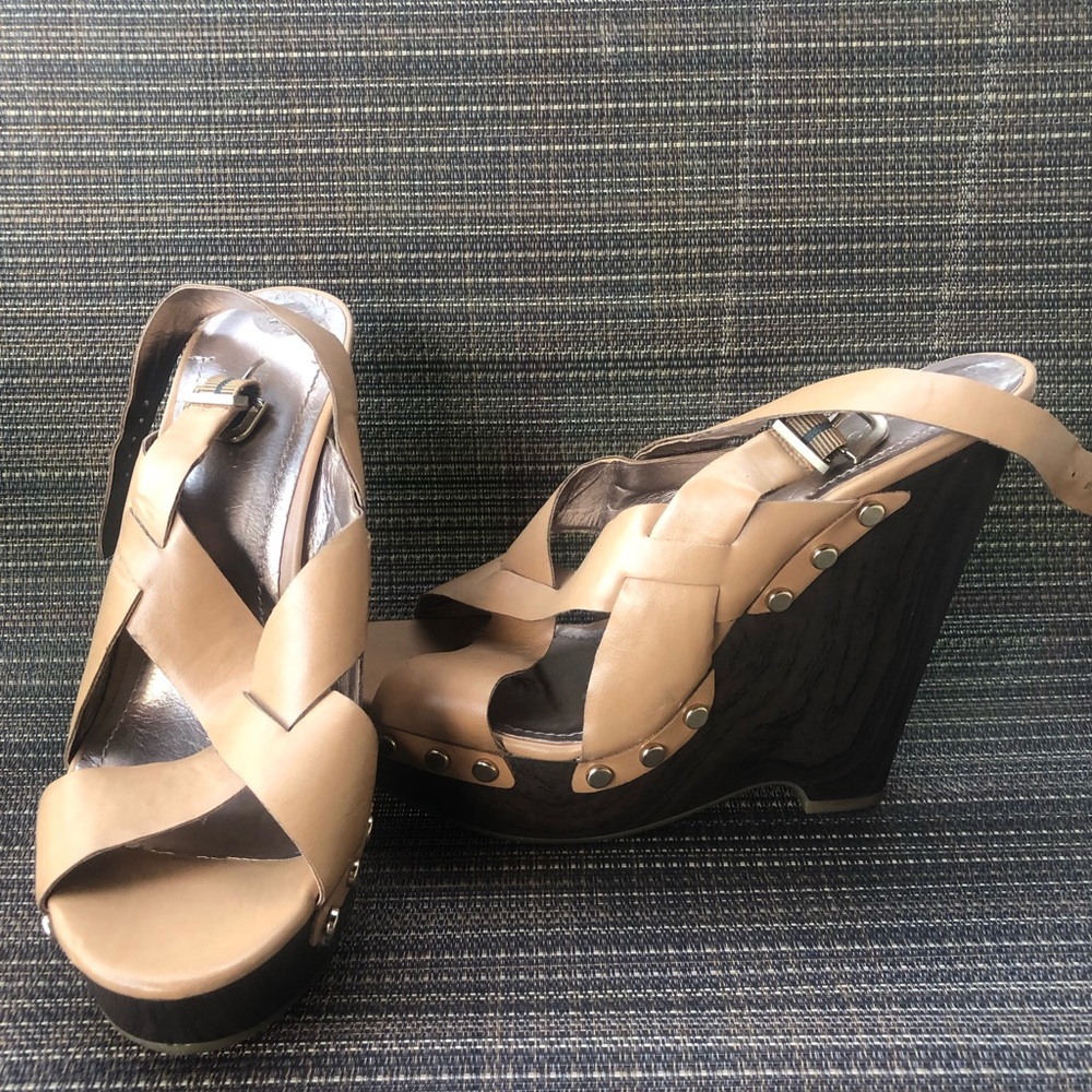 BCBG wedges